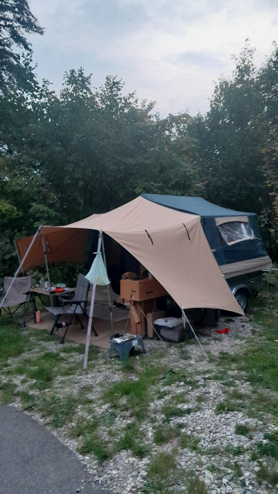trigano vouwwagen Camp Trail beige blauw, Ophalen, Zo goed als nieuw
