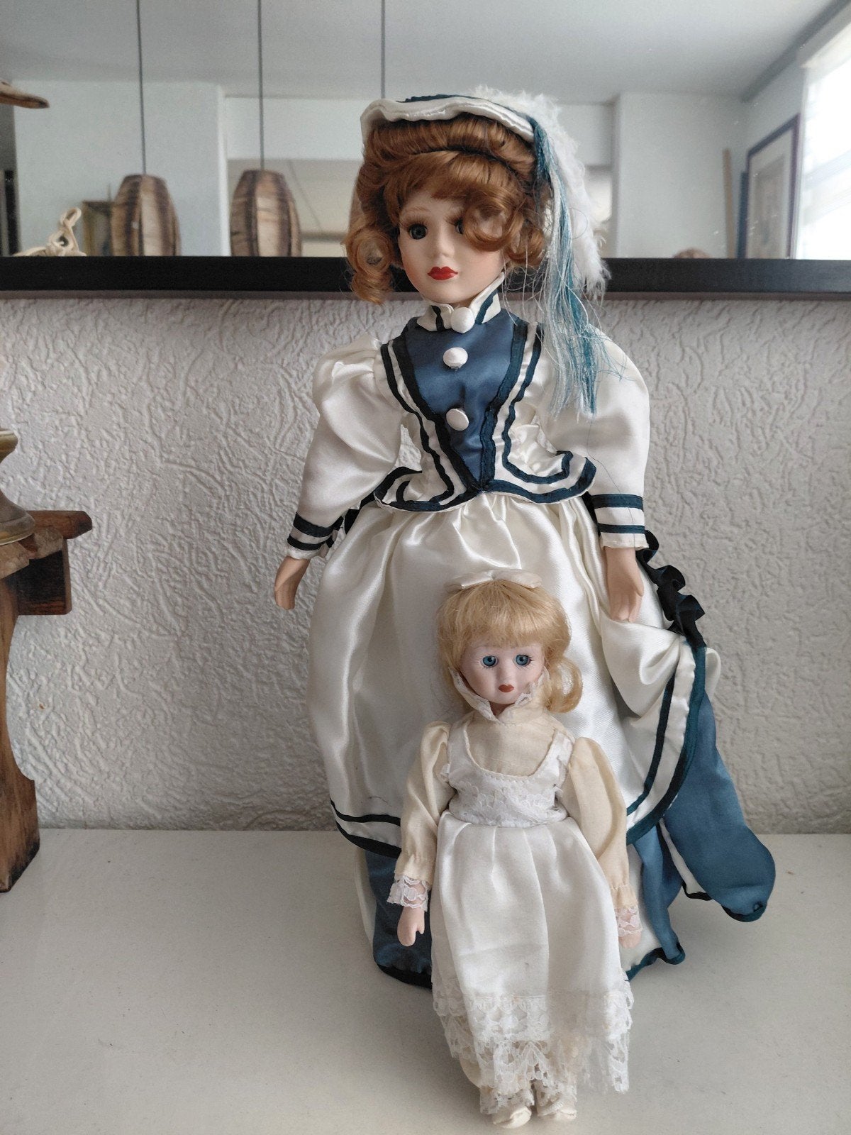 2 porseleinen poppen, Ophalen of Verzenden, Zo goed als nieuw, Pop