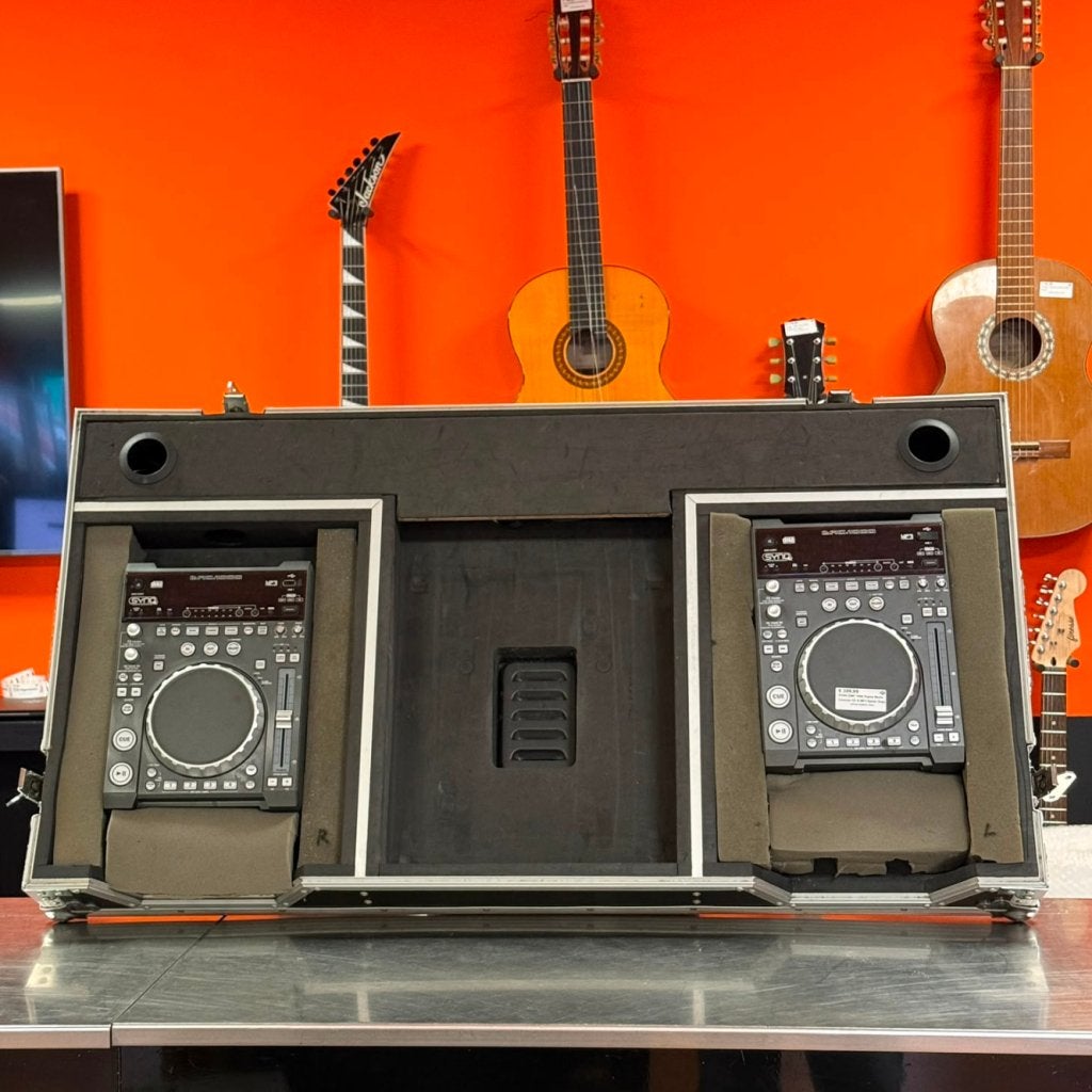 SYNQ DMC 1000 Digital Media Console CD & MP3 Speler Setje, Muziek en Instrumenten, Flex Ltd., Zo goed als nieuw, https://flex.com/contact-us