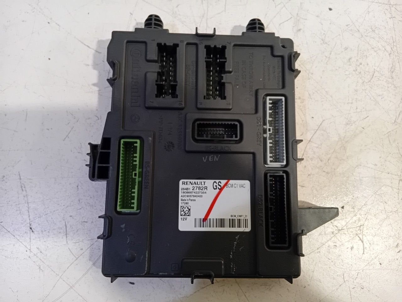 Computer body control Renault Mégane, Onderdelen@venauto.nl, Van der Ven Autorecycling B.V., Gebruikt, Ettenseweg 76, 4706 PB Roosendaal, The Netherlands