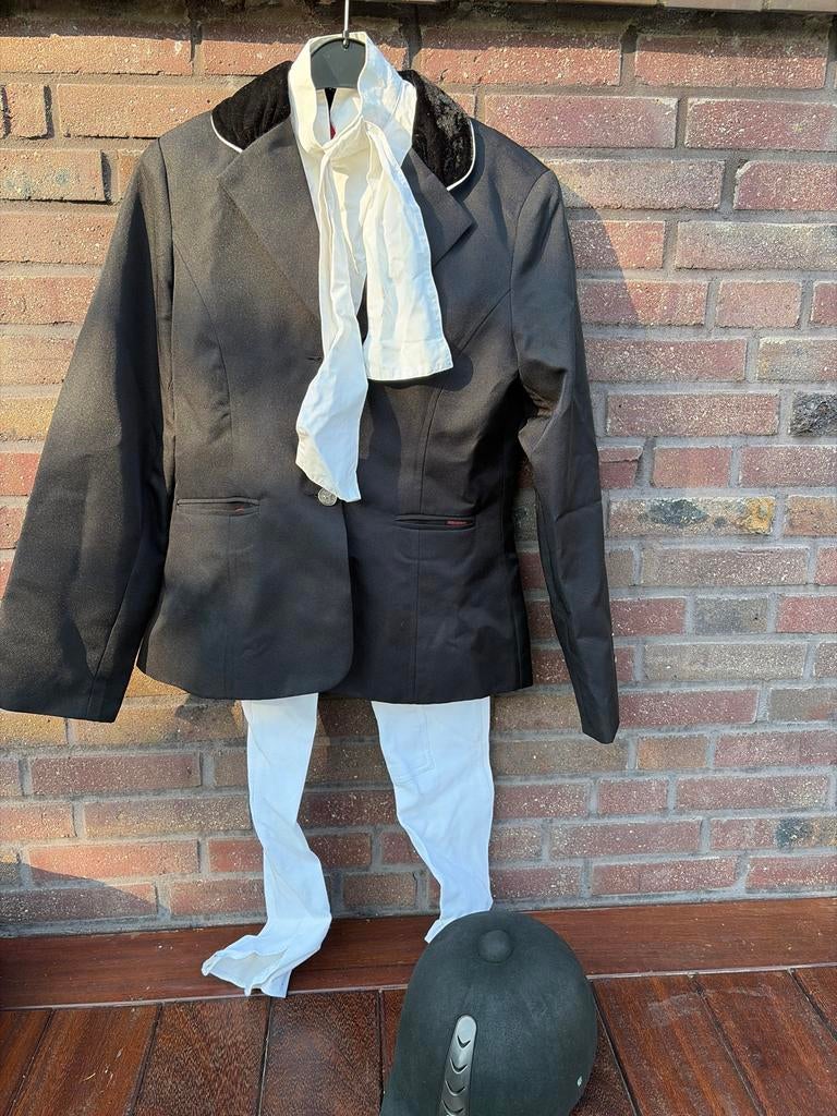 Complete paardrij outfit maat 176 en cap maat 57, Overige typen, Zwart, Ophalen of Verzenden, Maat 34 (XS) of kleiner