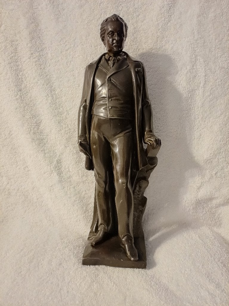 Beeldje van de dichter Hendrik Tollens, Ophalen