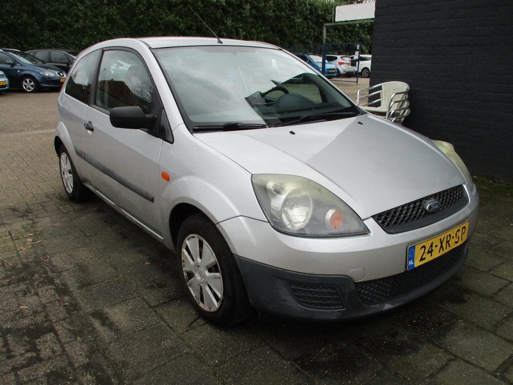 Ford Fiesta 1.3-8V Cool & Sound APK 9-2026!, 1299 cc, 4 cilinders, Metallic lak, Origineel Nederlands