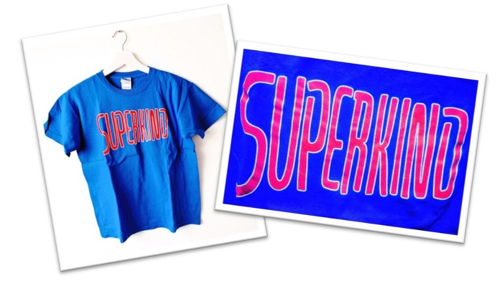 Stoer Blauw SUPERKIND T-shirt – Maat 152/158 ZGAN, Kinderen en Baby's, Gildan, Ophalen of Verzenden, Zo goed als nieuw, Shirt of Longsleeve