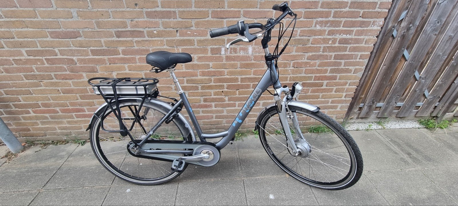 Elektrische fiets.merk Bikkel, Gebruikt, 51 tot 55 cm, 30 tot 50 km per accu, Ophalen