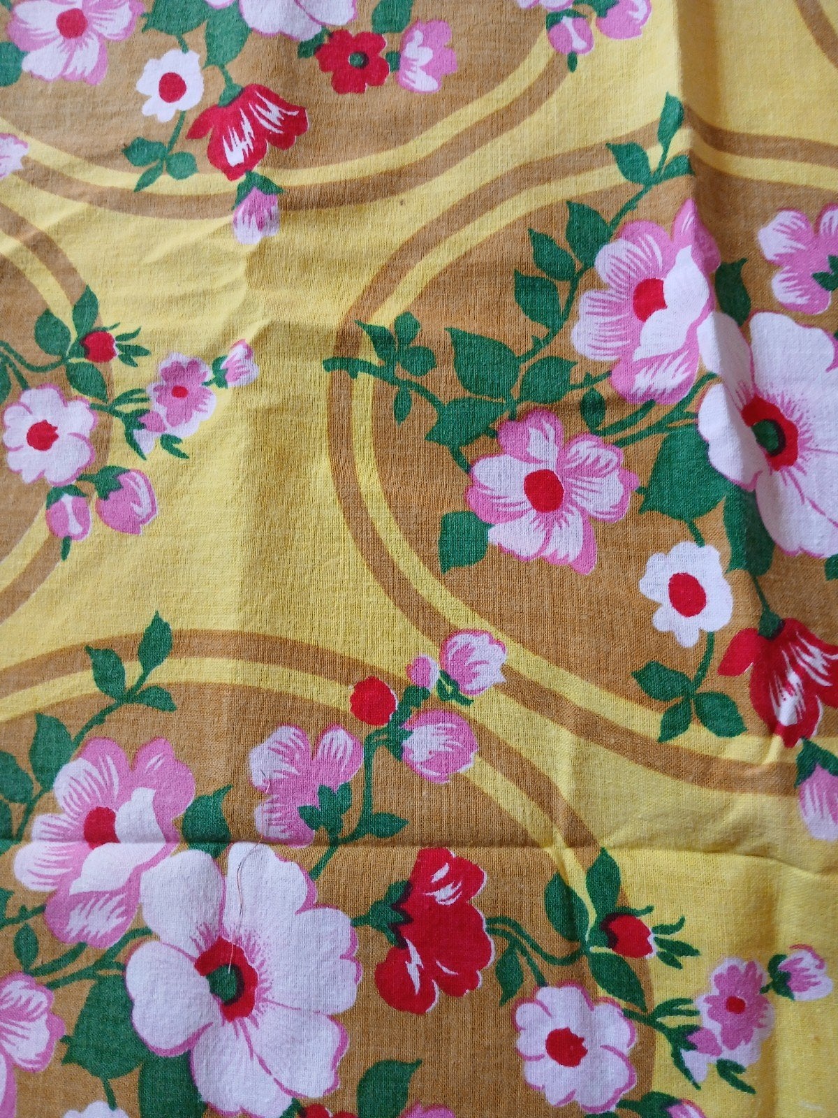 Lap Retro stof, 120 cm of meer, Geel, Ophalen of Verzenden, Zo goed als nieuw