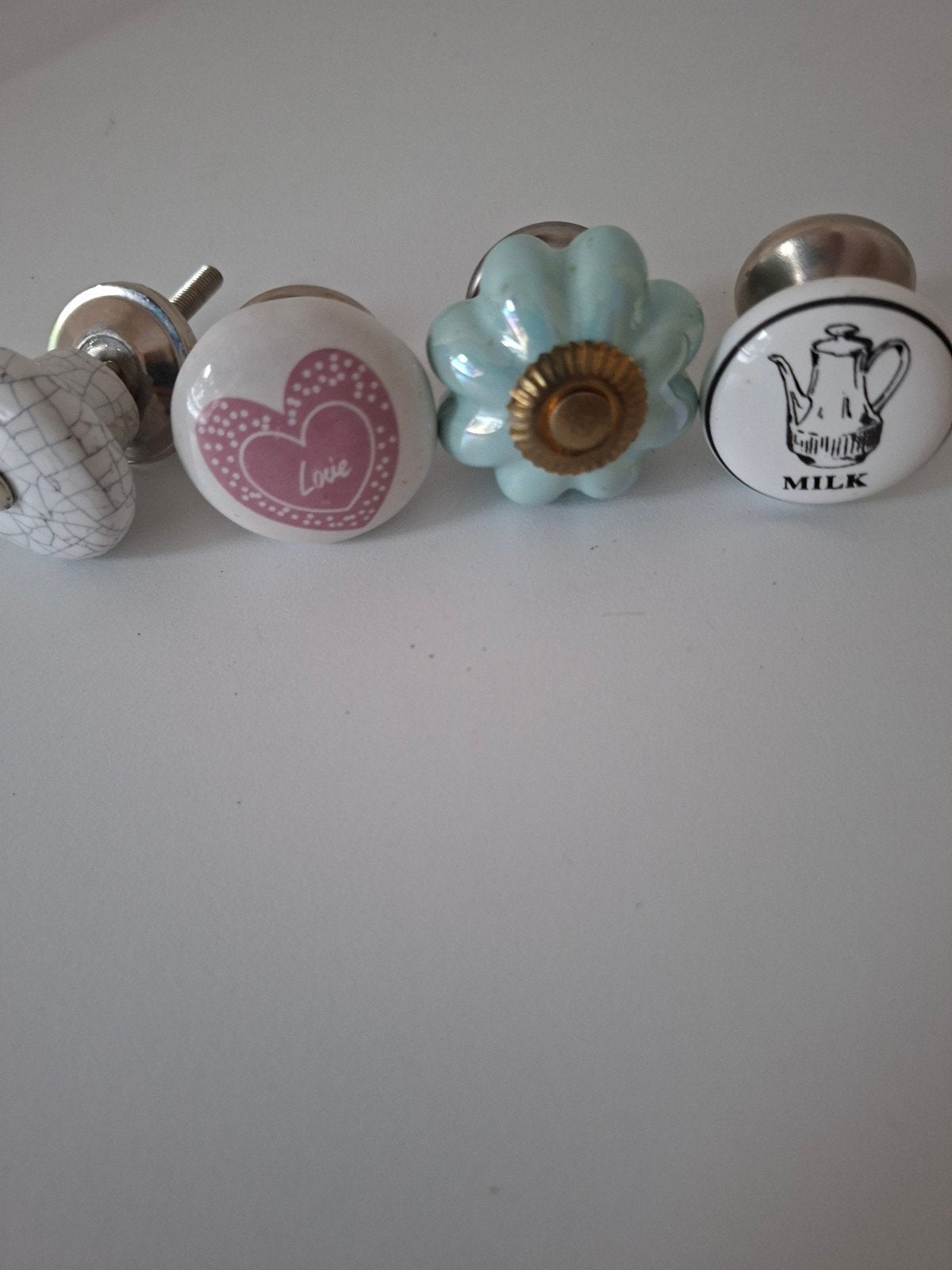 4 decoratieve ladeknoppen - Keramiek, Ophalen of Verzenden, Zo goed als nieuw, Overige materialen, Klink of Kruk