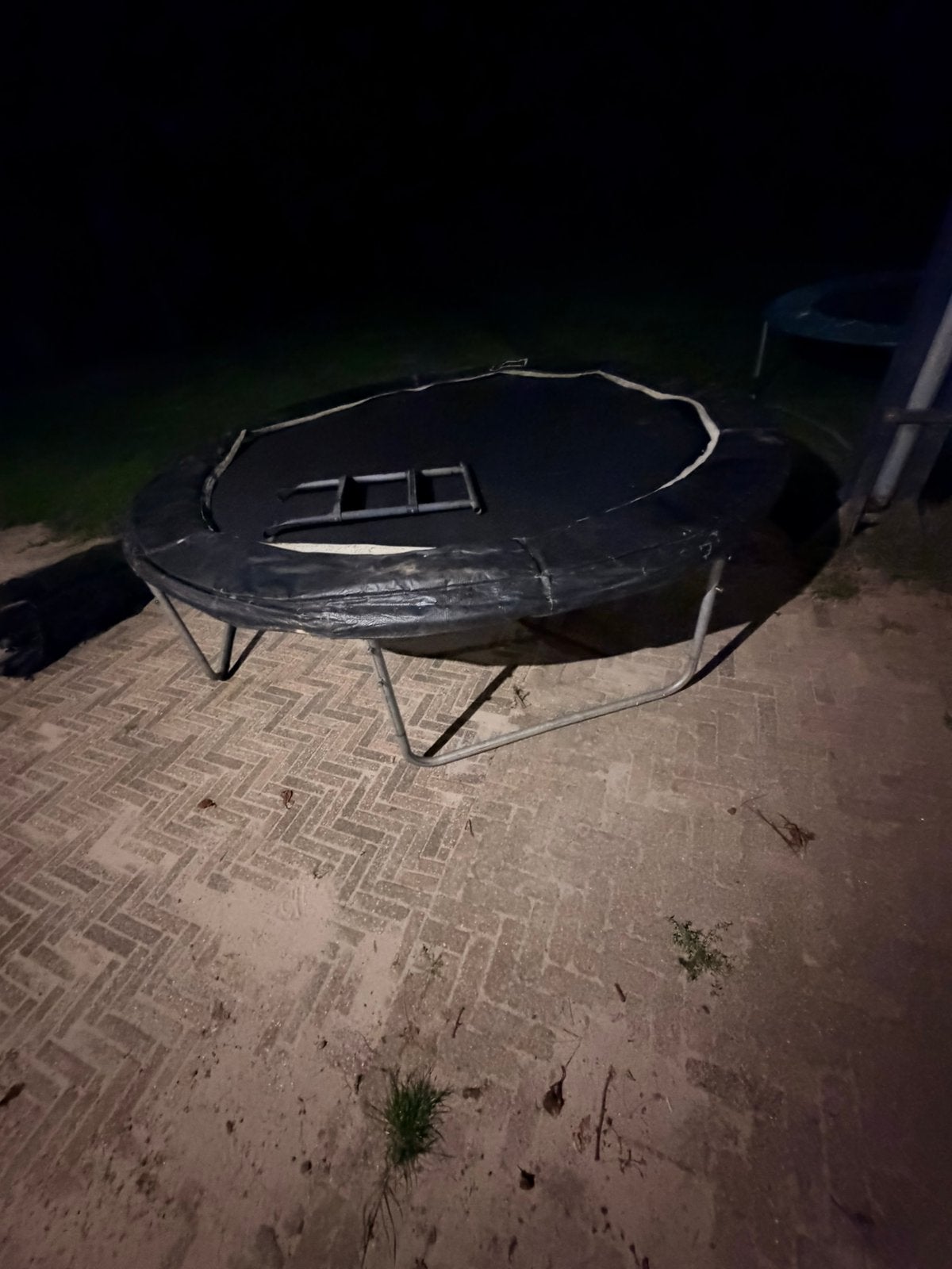 Trampolines, Ophalen, Gebruikt