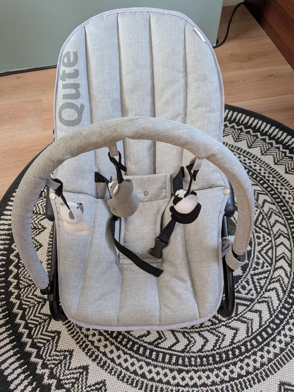 Qute wipstoel/babyzitje - Grijs, Ophalen, Gebruikt