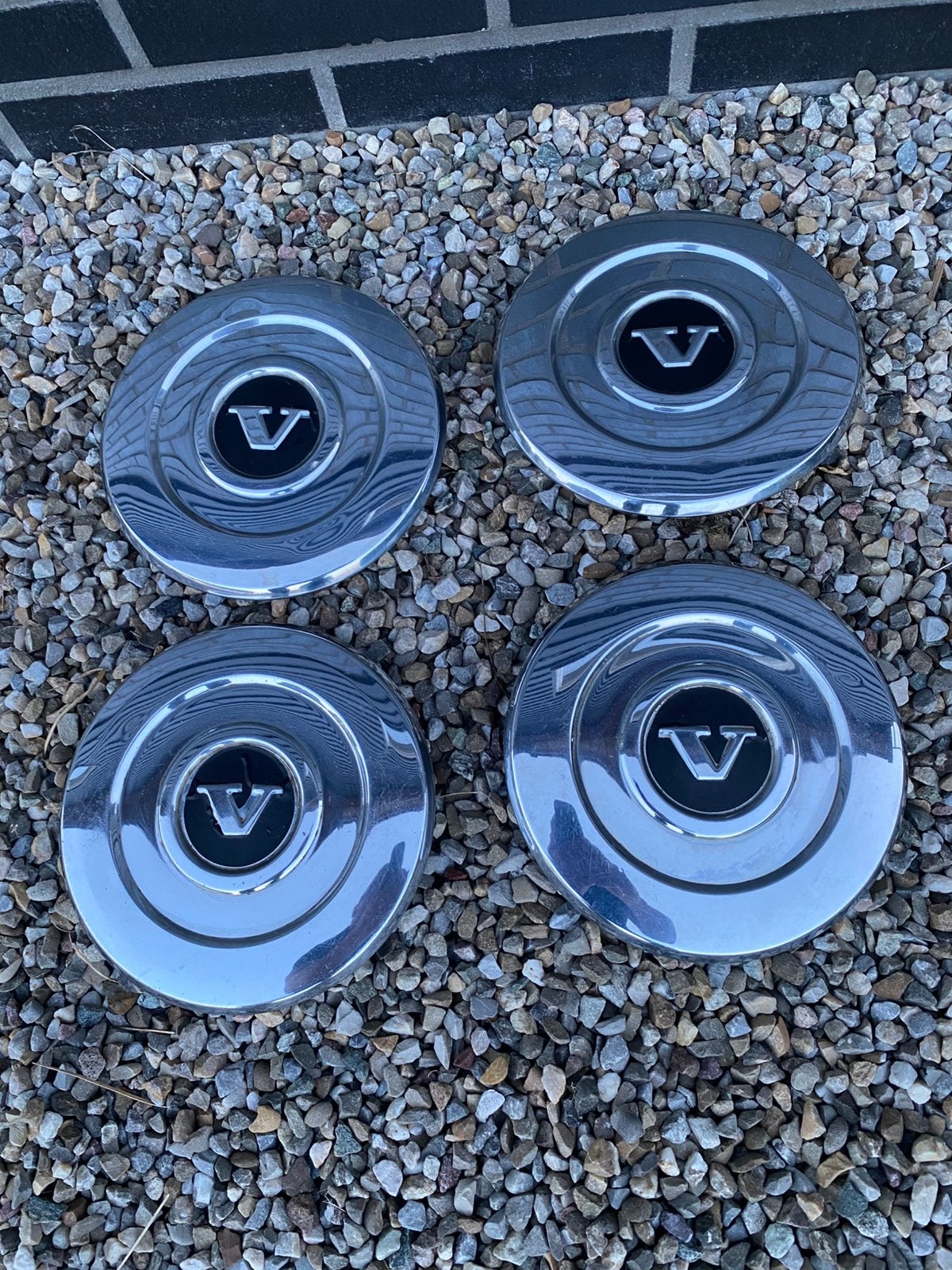 Originele Volvo 240 wieldoppen / wieldeksels, Auto diversen, Wieldoppen, Ophalen of Verzenden, Gebruikt