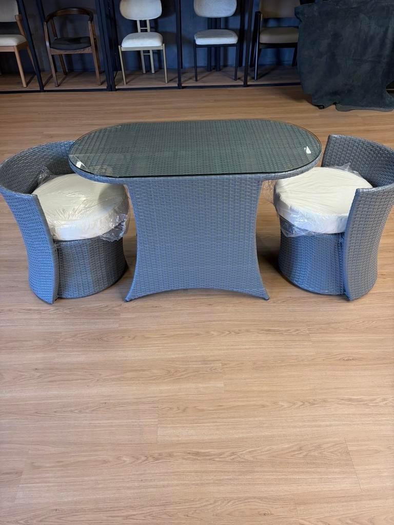 Complete tuinset met twee stoelen en tafel, Tuin en Terras, Tuinsets en Loungesets, Eettafel, Nieuw, Wicker, Tuinset