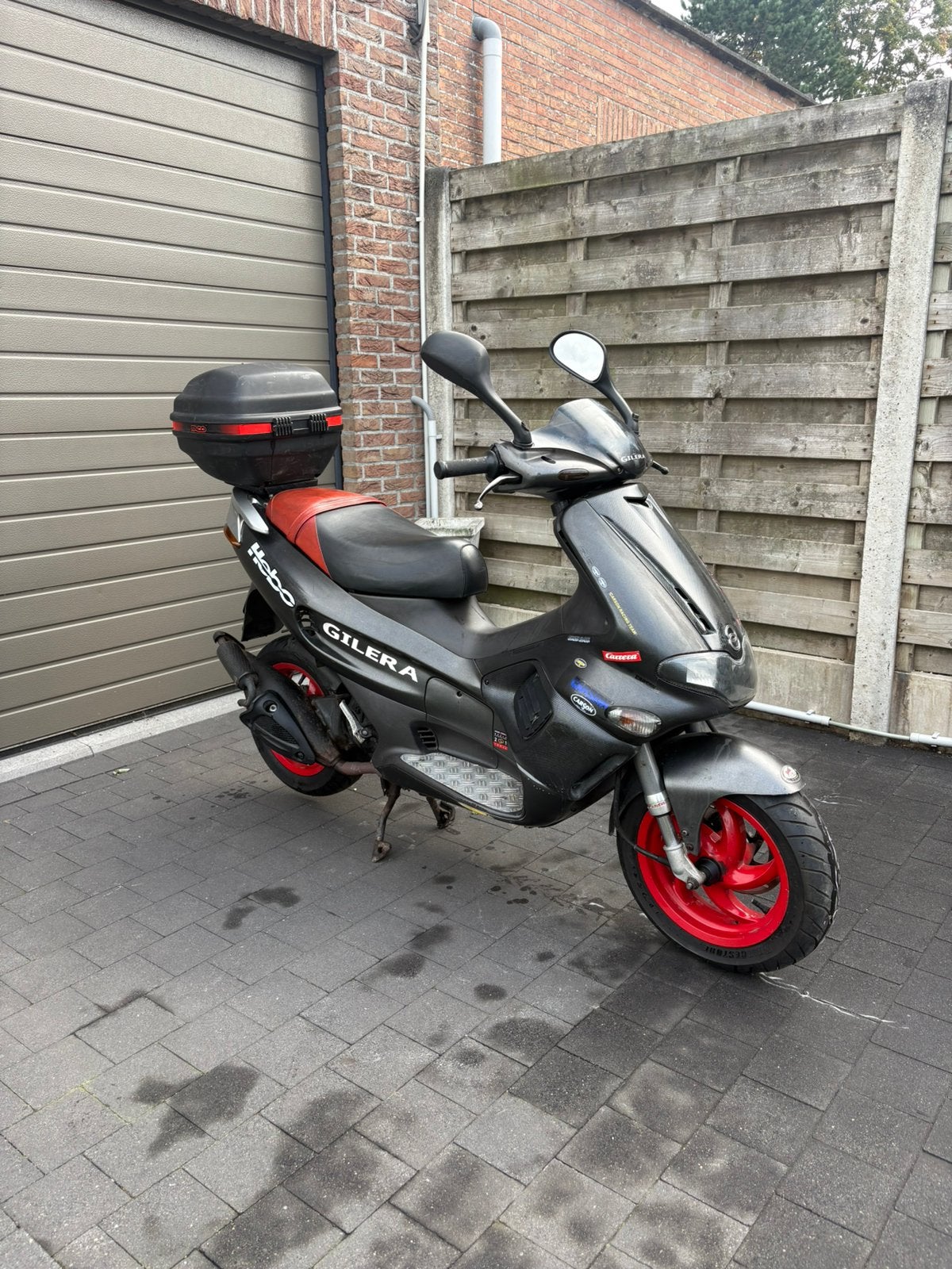 Gilara runner purejet 50 cc, Ophalen, Zo goed als nieuw, Blok, Piaggio