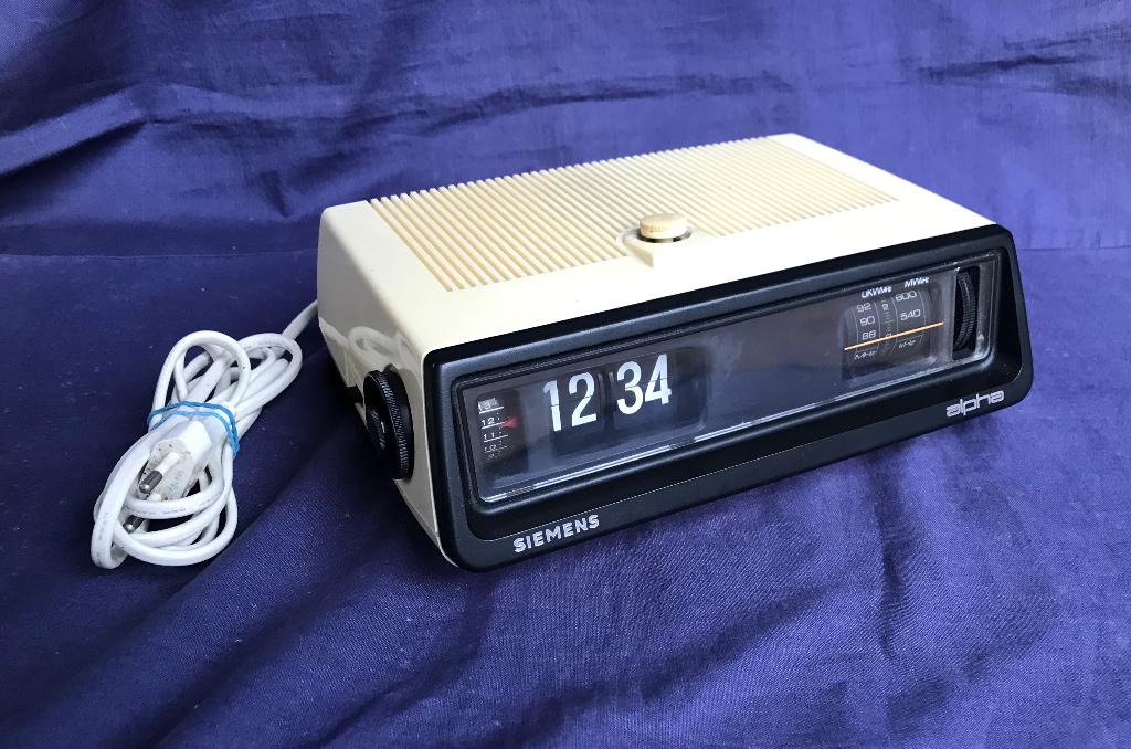 SIEMENS Alpha RG223 klokradio ( 70’s), Ophalen of Verzenden, Overige typen