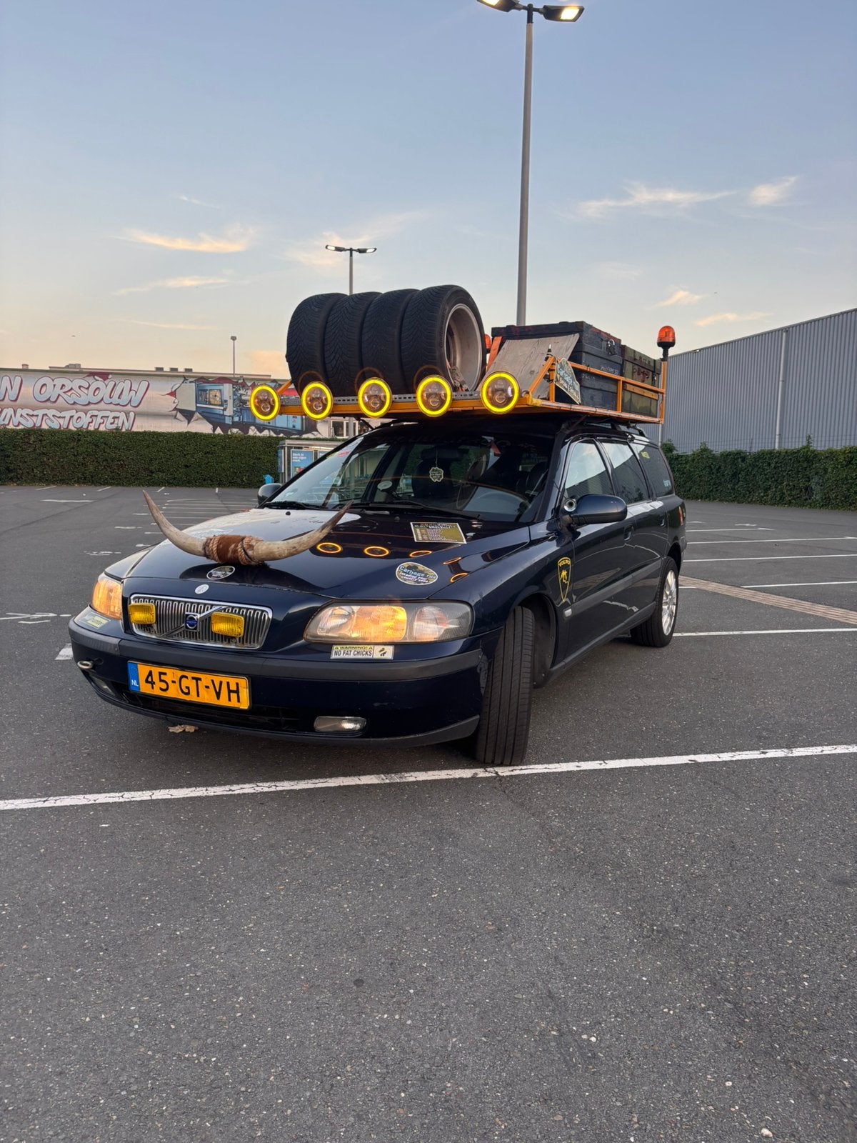 Volvo V70 2.4t Carbagerun megarun barrelchallenge, Voorwielaandrijving, 1800 kg, Blauw, Stationwagon
