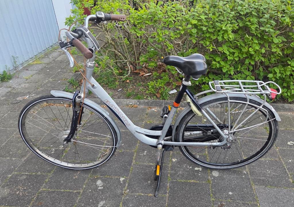 Gebruikte Batavus damesfiets - Achterwiel te vervangen, Ophalen of Verzenden, Gebruikt, Batavus, Versnellingen
