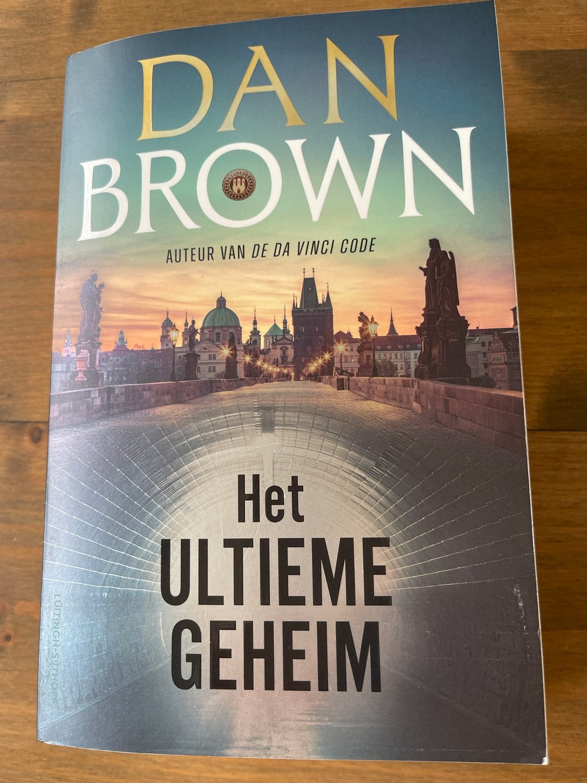 Dan Brown - Het Ultieme Geheim (Hardcover), Boeken, Thrillers, Zo goed als nieuw, Nederland, Ophalen of Verzenden