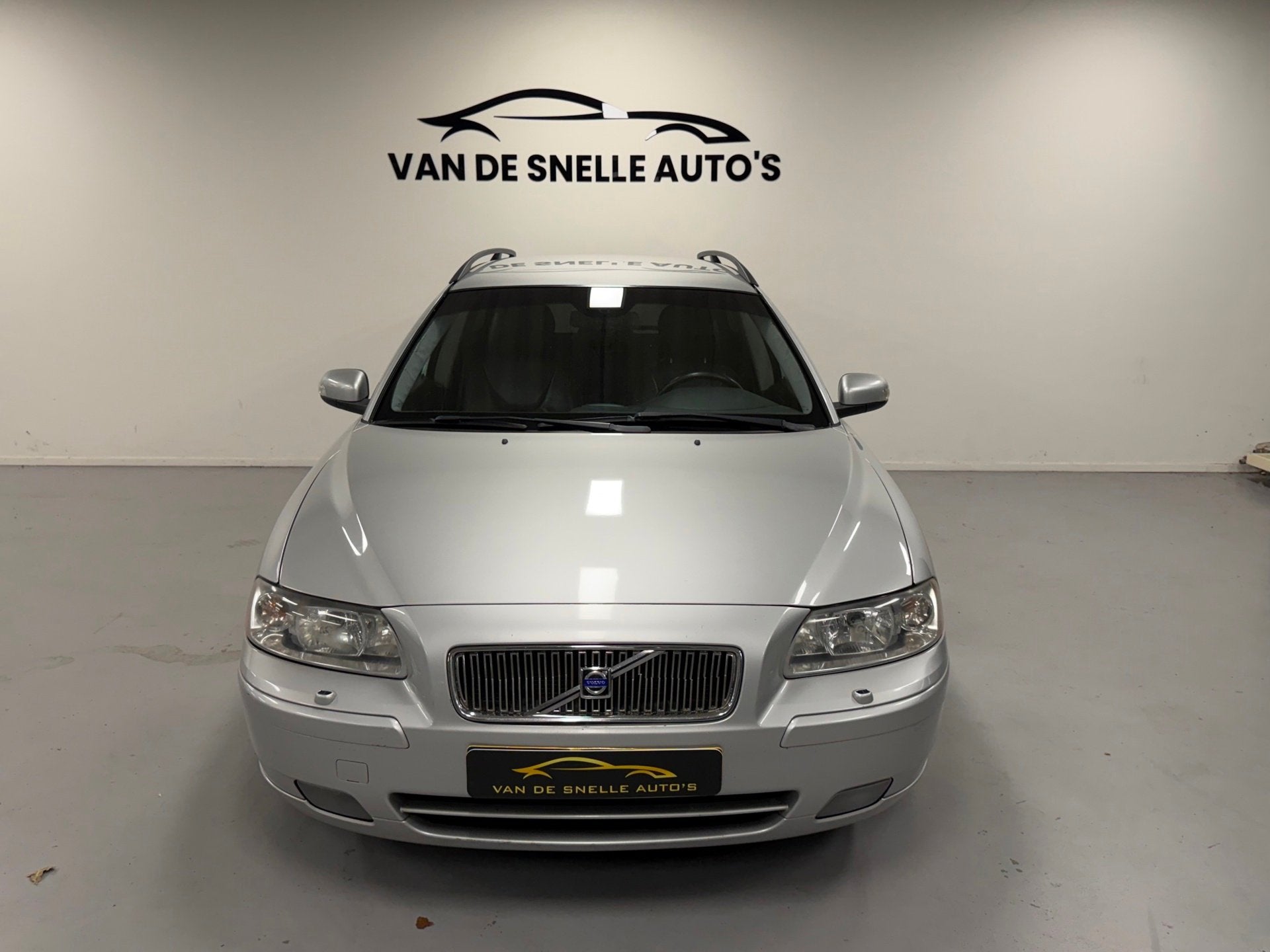 Volvo V70 2.4D Edition PDC/NAVI/CRUISE/LEER, Auto's, 15 km/l, Automatische klimaatregeling, Leder en Stof, V70