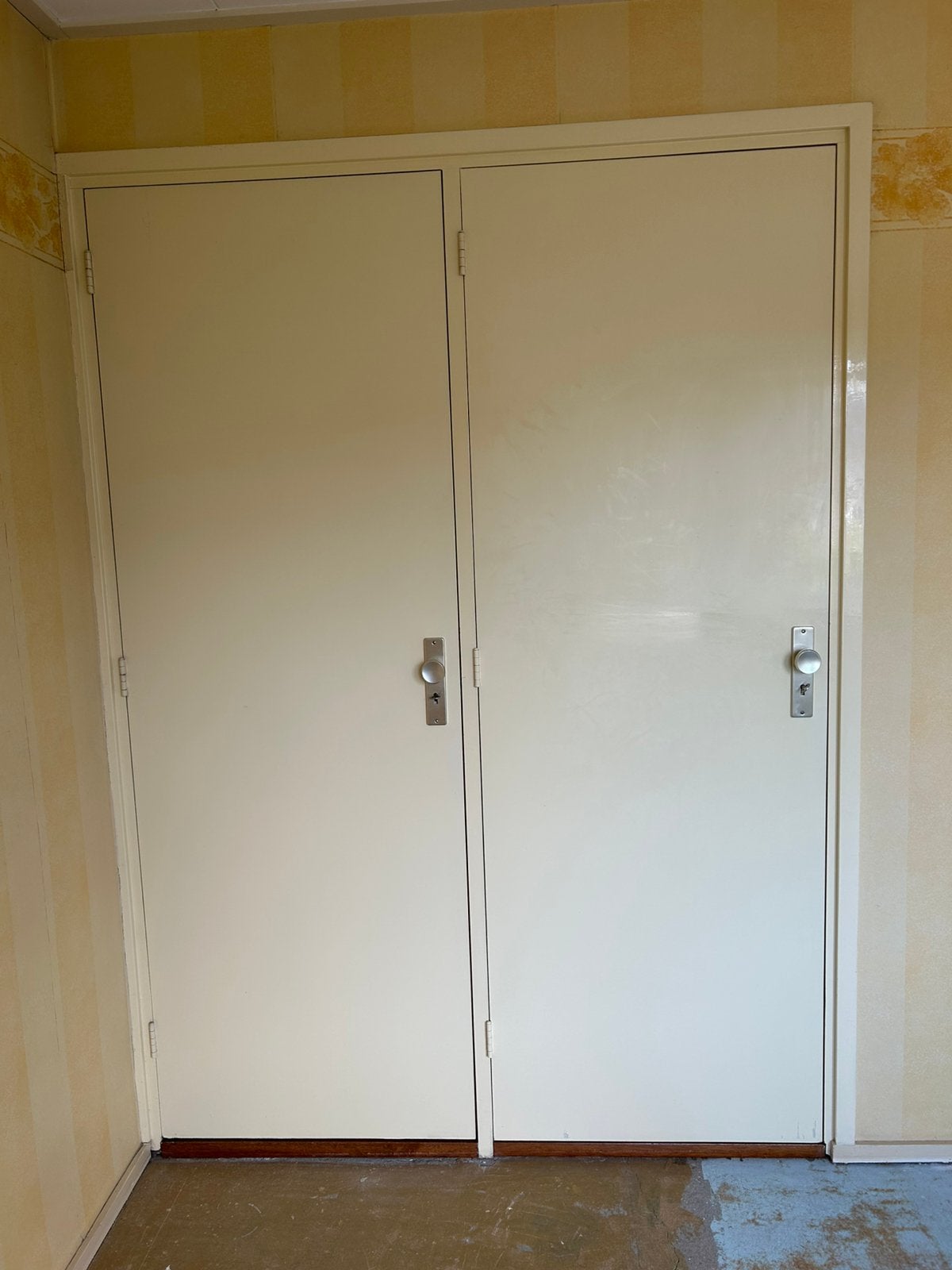 Inbouwkastdeuren + kozijn, Doe-het-zelf en Verbouw, Deuren en Horren, Ophalen, Gebruikt, Binnendeur, 200 tot 215 cm