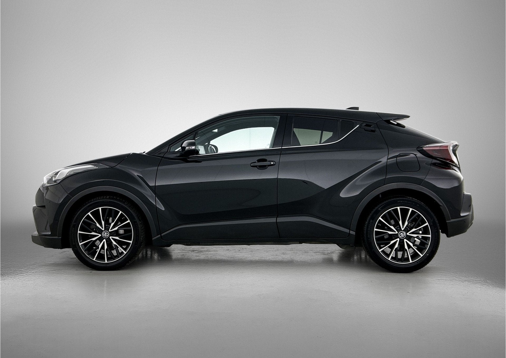 Toyota C-HR 1.8 Hybrid Executive | JBL | Dodehoek detectie |, Auto's, 4 cilinders, Leder en Stof, Bedrijf, 26 km/l