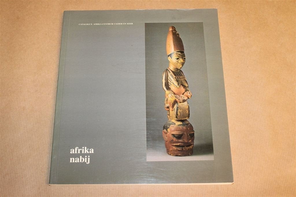 Afrika Nabij — Catalogus Afrika-Centrum, Museum, Ophalen of Verzenden