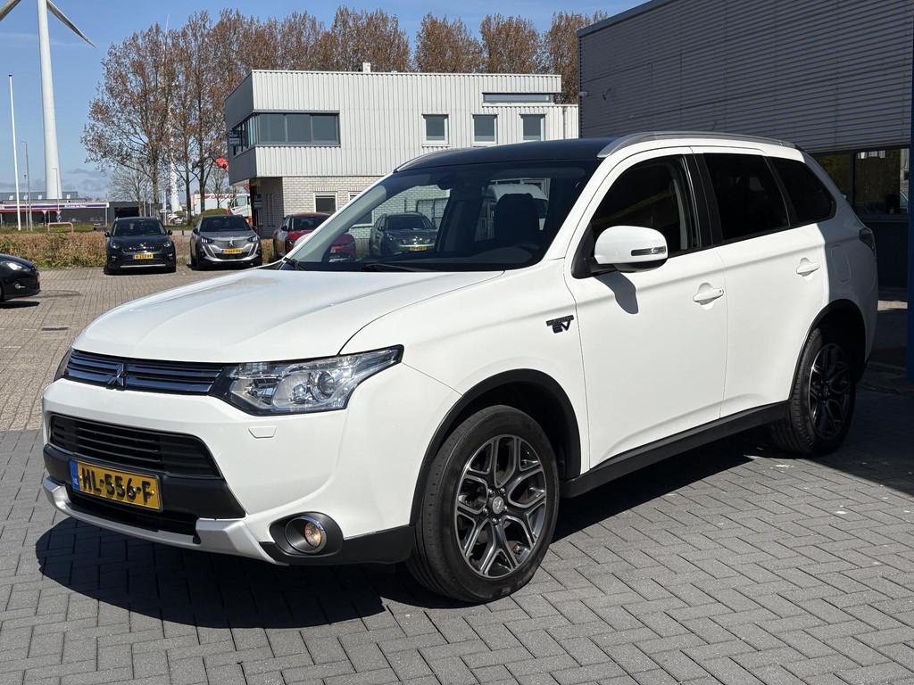 Mitsubishi Outlander 2.0 PHEV Executive Edition | 4WD | Trek, 1998 cc, Euro 6, 4 cilinders, Leder en Stof