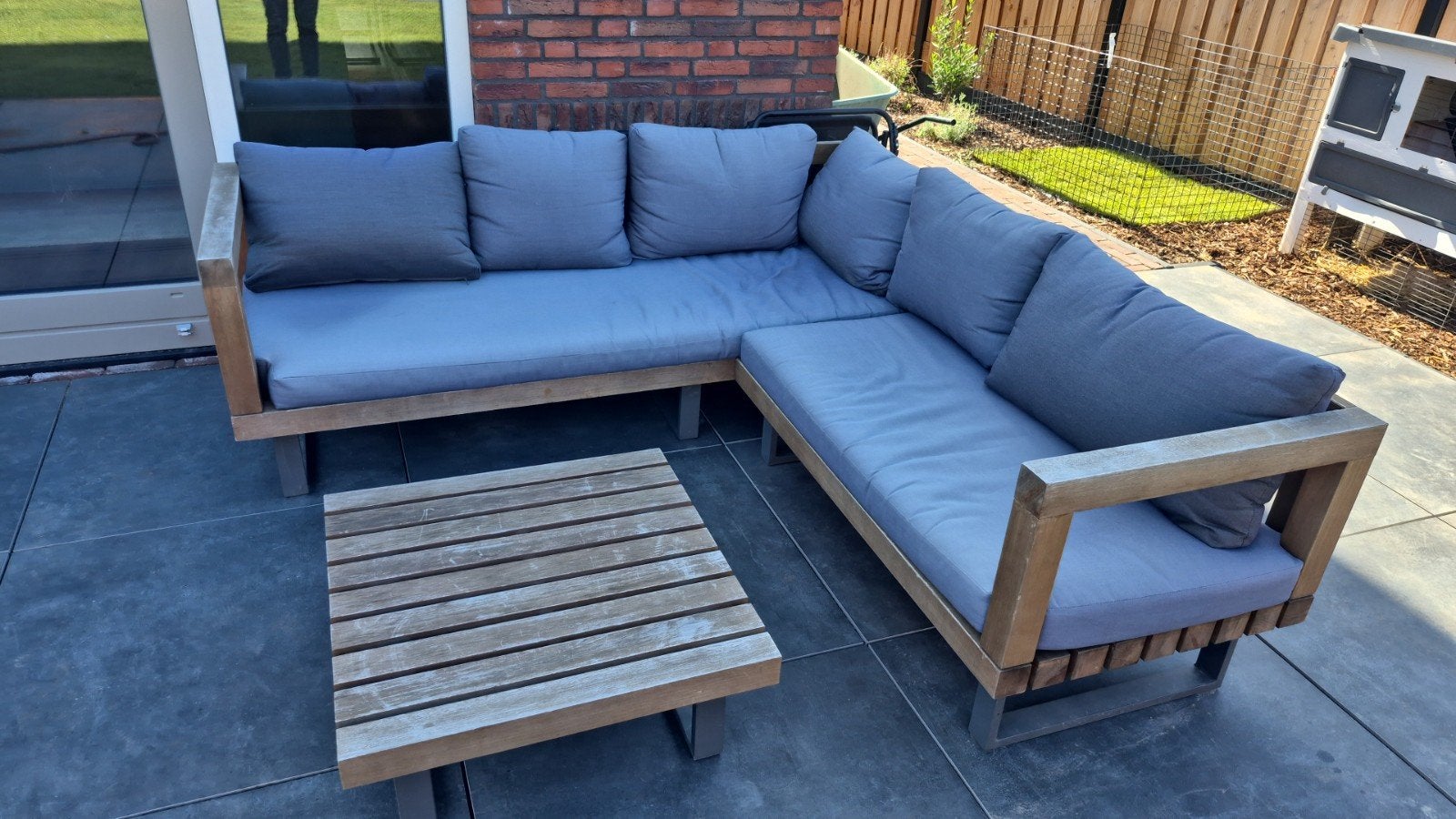 loungebank + tafel, Ophalen, Gebruikt