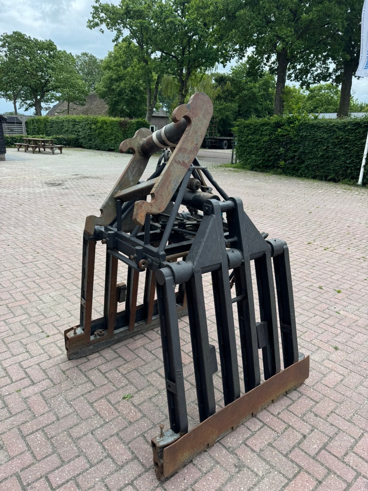 Steenklem, Ophalen of Verzenden, Zo goed als nieuw