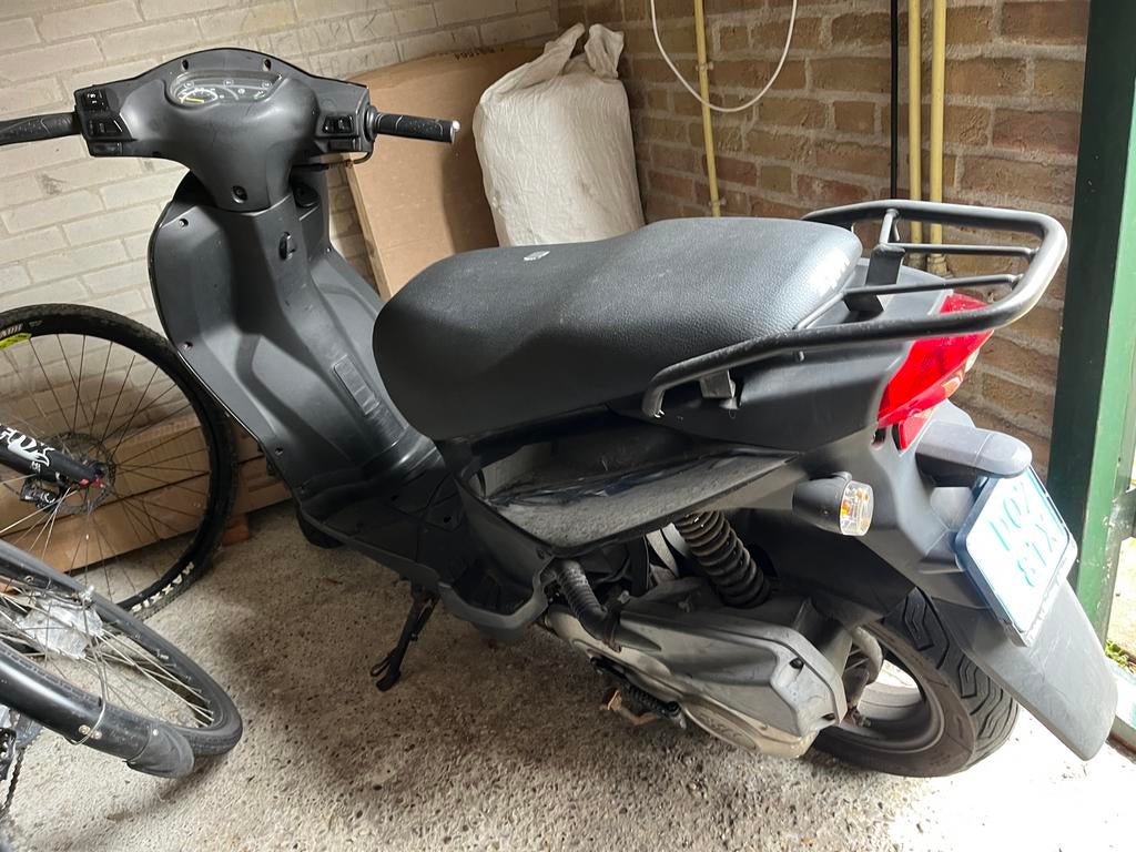 Kymco Agility 50 (2011) - Incl. nieuwe kentekencard, Fietsen en Brommers, Gebruikt, Kymco, Ophalen of Verzenden, Benzine