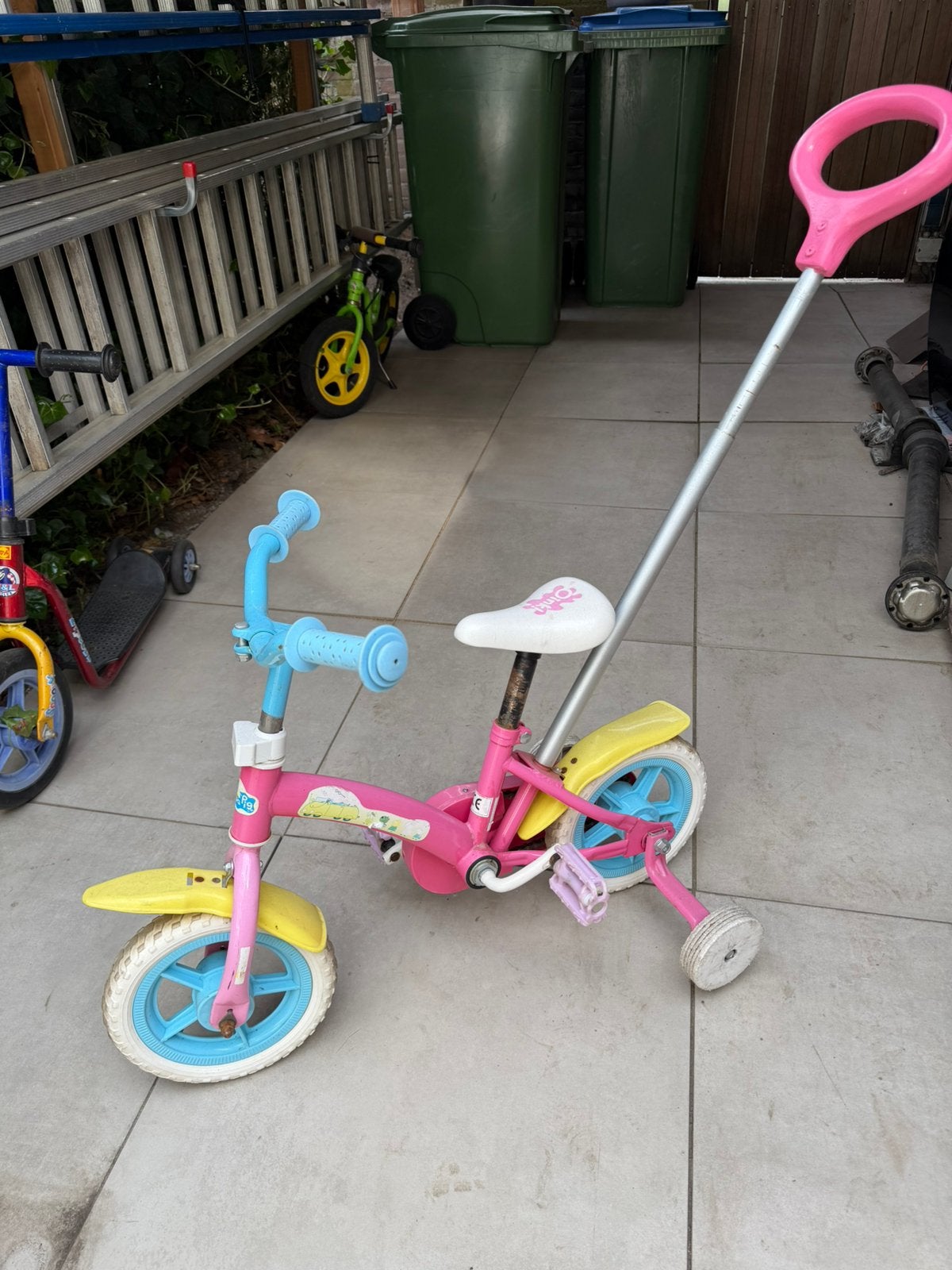 Duwfiets peuter kleuter met trappers, Fietsen en Brommers, Fietsen | Driewielers, Ophalen, Gebruikt, Terugtraprem, Verstelbare zitting