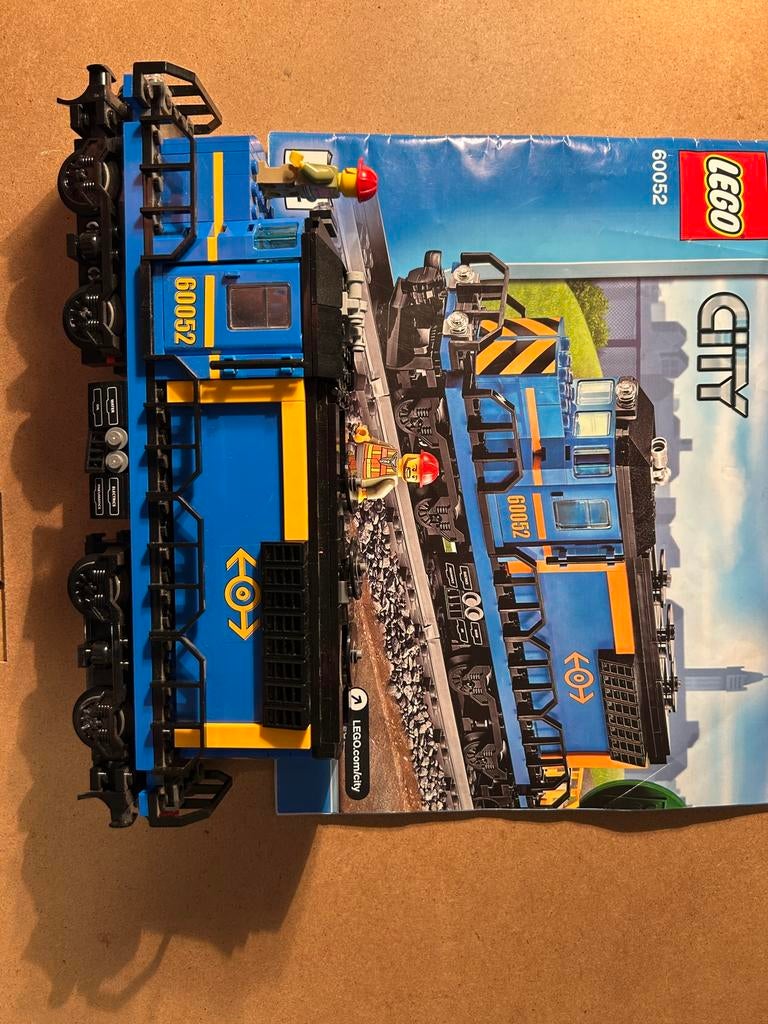 Lego 60052 goederen trein compleet, Ophalen of Verzenden, Zo goed als nieuw