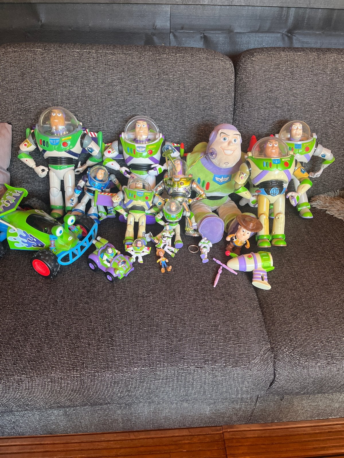Grote collectie Toy Story Buzz Lightyear figuren en voertuig, Ophalen, Gebruikt