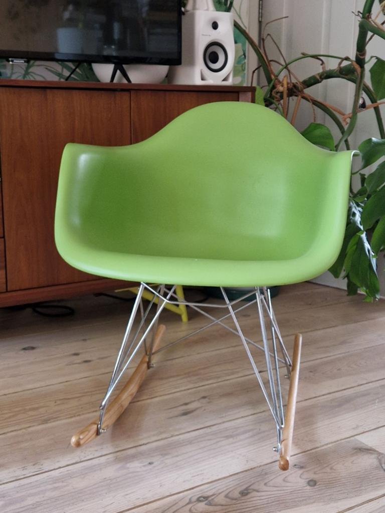 Schommelstoel - Groen, Huis en Inrichting, Ophalen, Zo goed als nieuw, Eén, Mid-century modern, Design, Scandinavisch