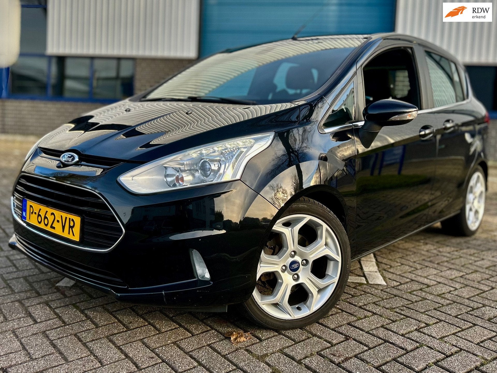 Ford B-Max 1.0 EcoBoost Titanium * STOELVERWARMING * CLIMATE, Euro 5, Gebruikt, 750 kg, Zwart