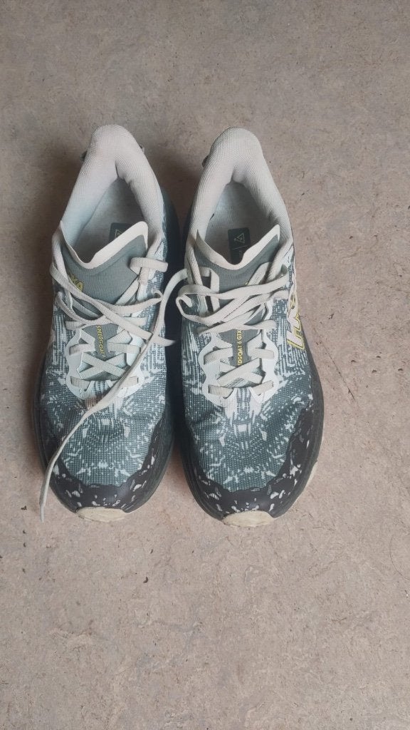 HOKA Speedgoat 6 Gore-Tex, Overige merken, Hardloopschoenen, Ophalen of Verzenden, Zo goed als nieuw