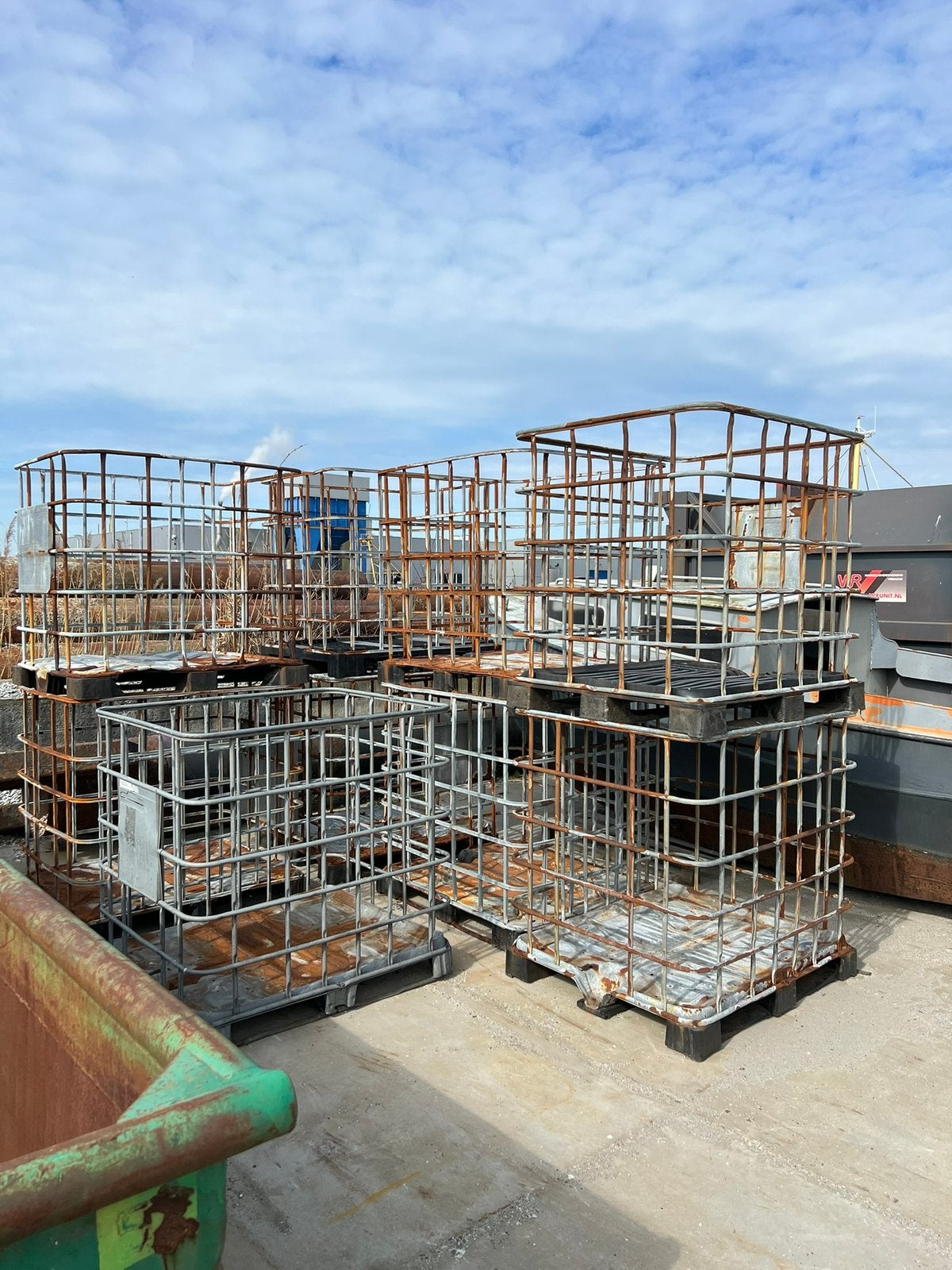 Diverse ibc kratten/kooien., Minder dan 3 m³, Ophalen