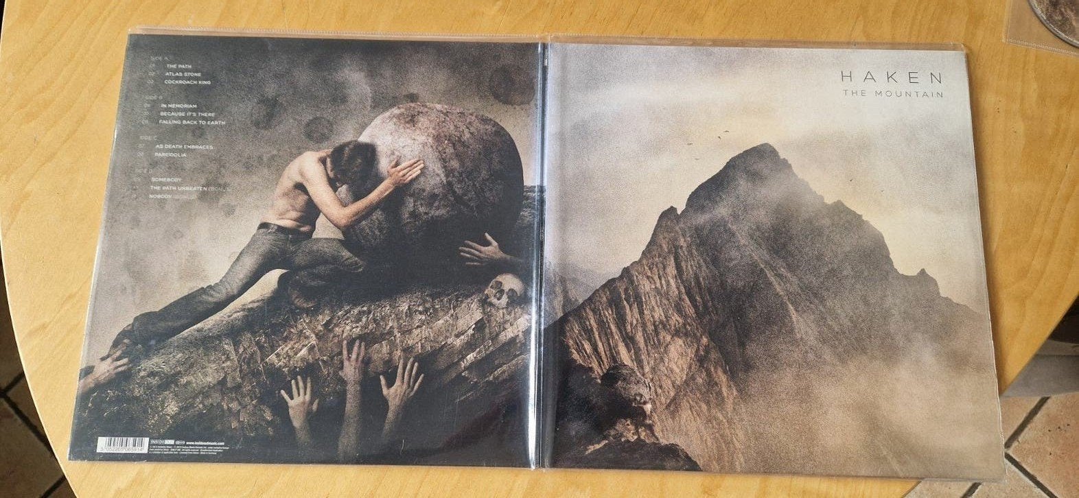 Haken - The Mountain (Limited Edition Colored Vinyl), Cd's en Dvd's, 2010 - 2019, Ophalen of Verzenden, Zo goed als nieuw, 12 inch