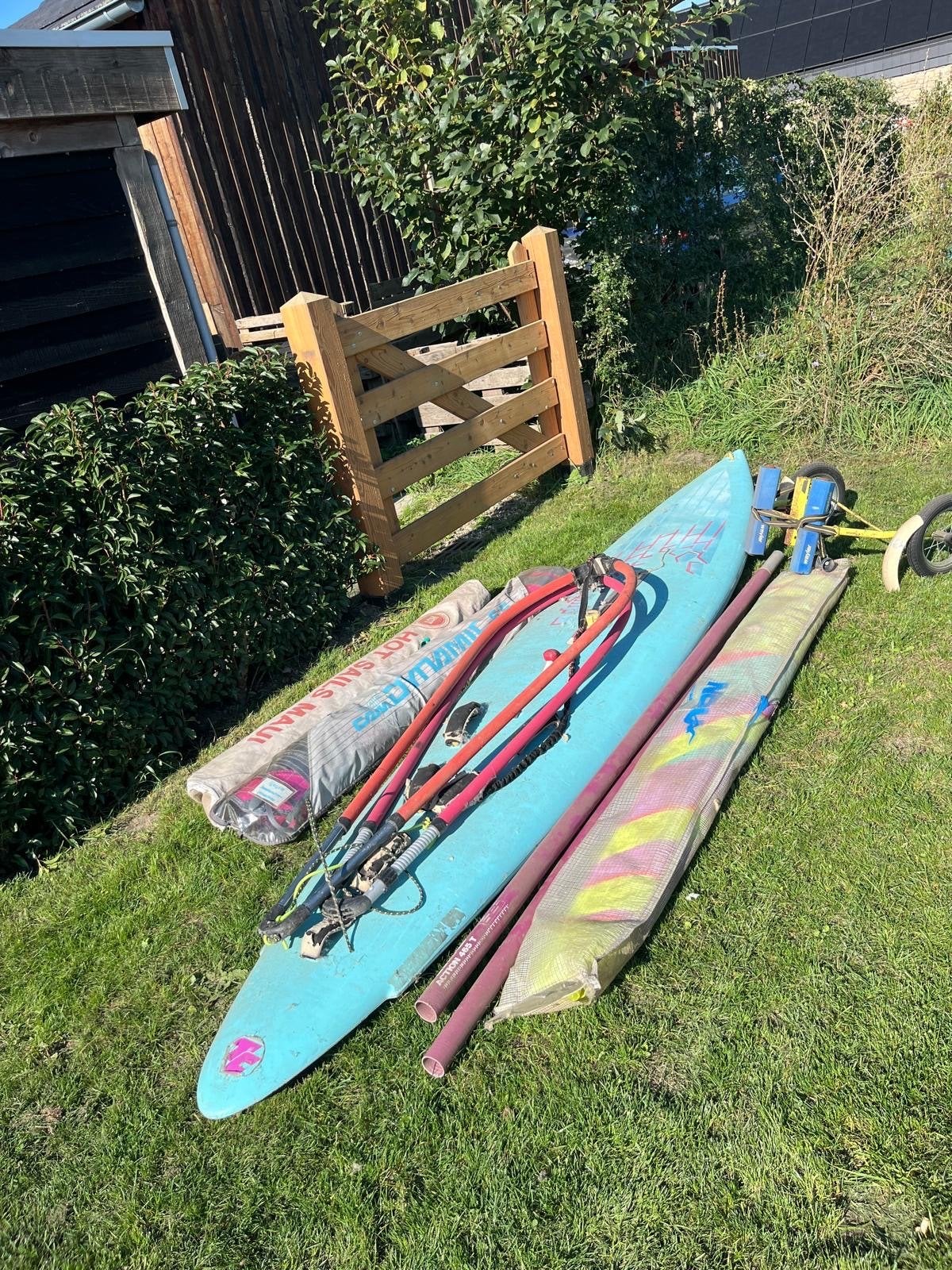 Complete Windsurfset: Plank, Zeil, Mast, Giek en meer, Watersport en Boten, Gebruikt, Met giek, 5 tot 6.5 m², Minder dan 250 cm