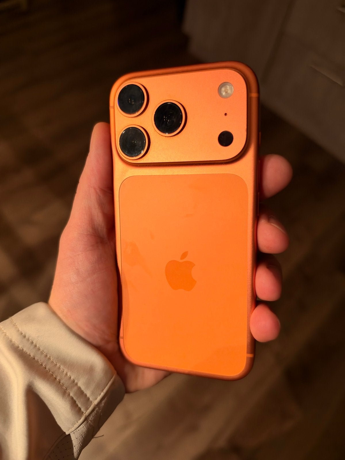 Apple iPhone 17 Pro 1TB Oranje - Zo goed als nieuw