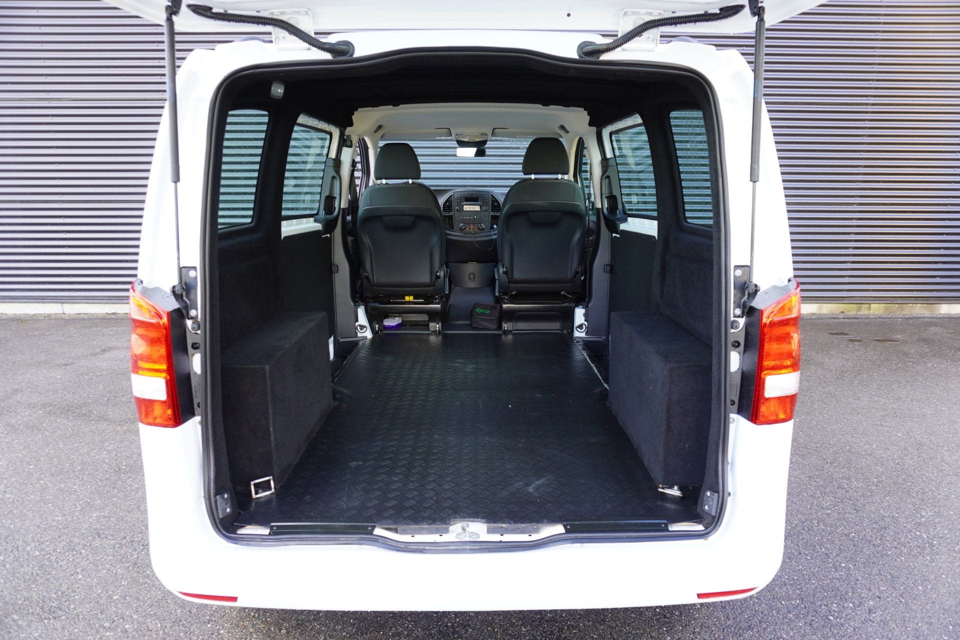 Mercedes-Benz Vito MARGE 136pk Automaat 2x Schuifdeur Cruise, Auto's, Bestelauto's, Automaat, Gebruikt, 4 cilinders, Wit