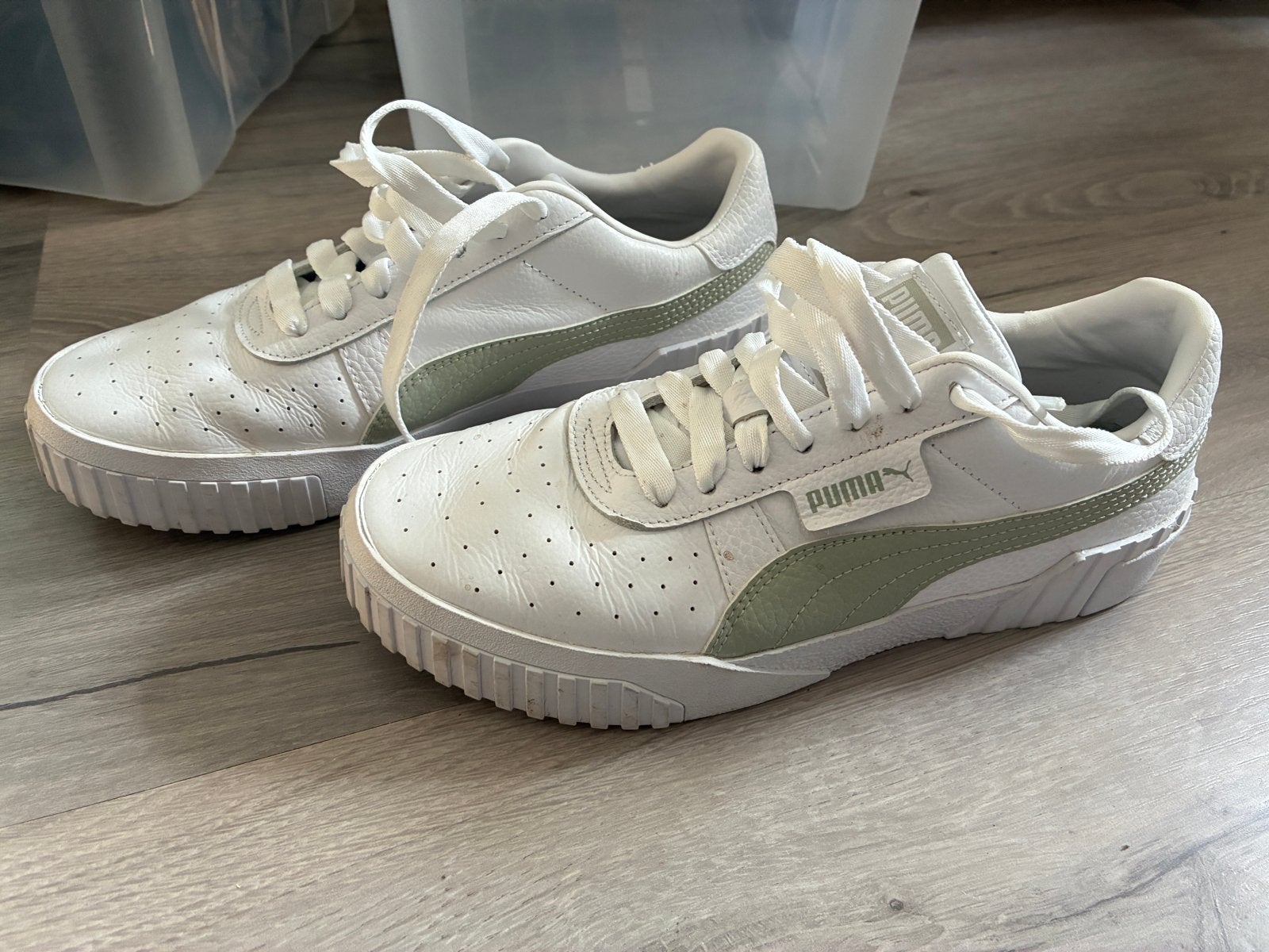 Puma Cali Dream sneakers wit met mintgroene accenten, Ophalen of Verzenden, Zo goed als nieuw, Wit, Sneakers of Gympen