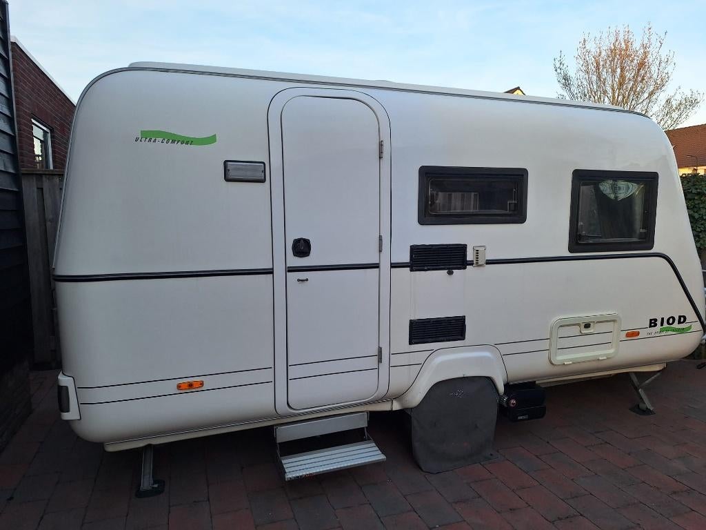 Biod Caravan, Caravans en Kamperen, Caravans, Particulier, tot en met 2, 750 - 1000 kg, Treinzit, Biod, Dwarsbed, 4 tot 5 meter