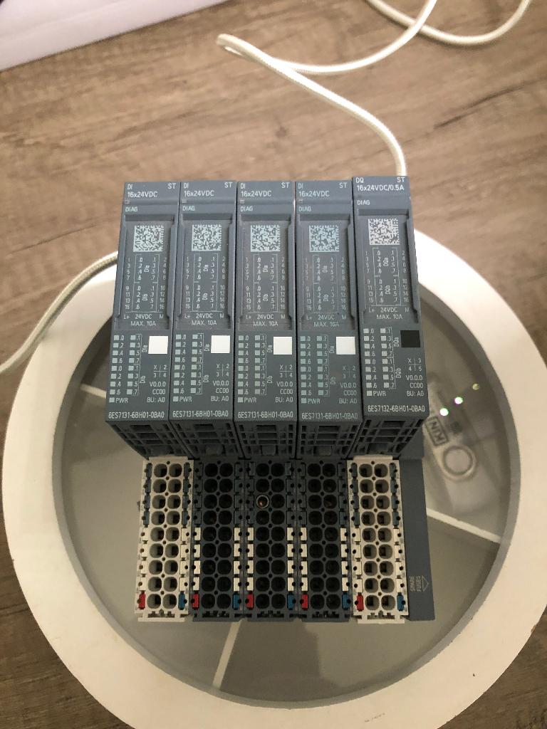 te koop:5 x siemens simatic s7 1p6es7 135-6bh01-obao, Ophalen of Verzenden, Gebruikt