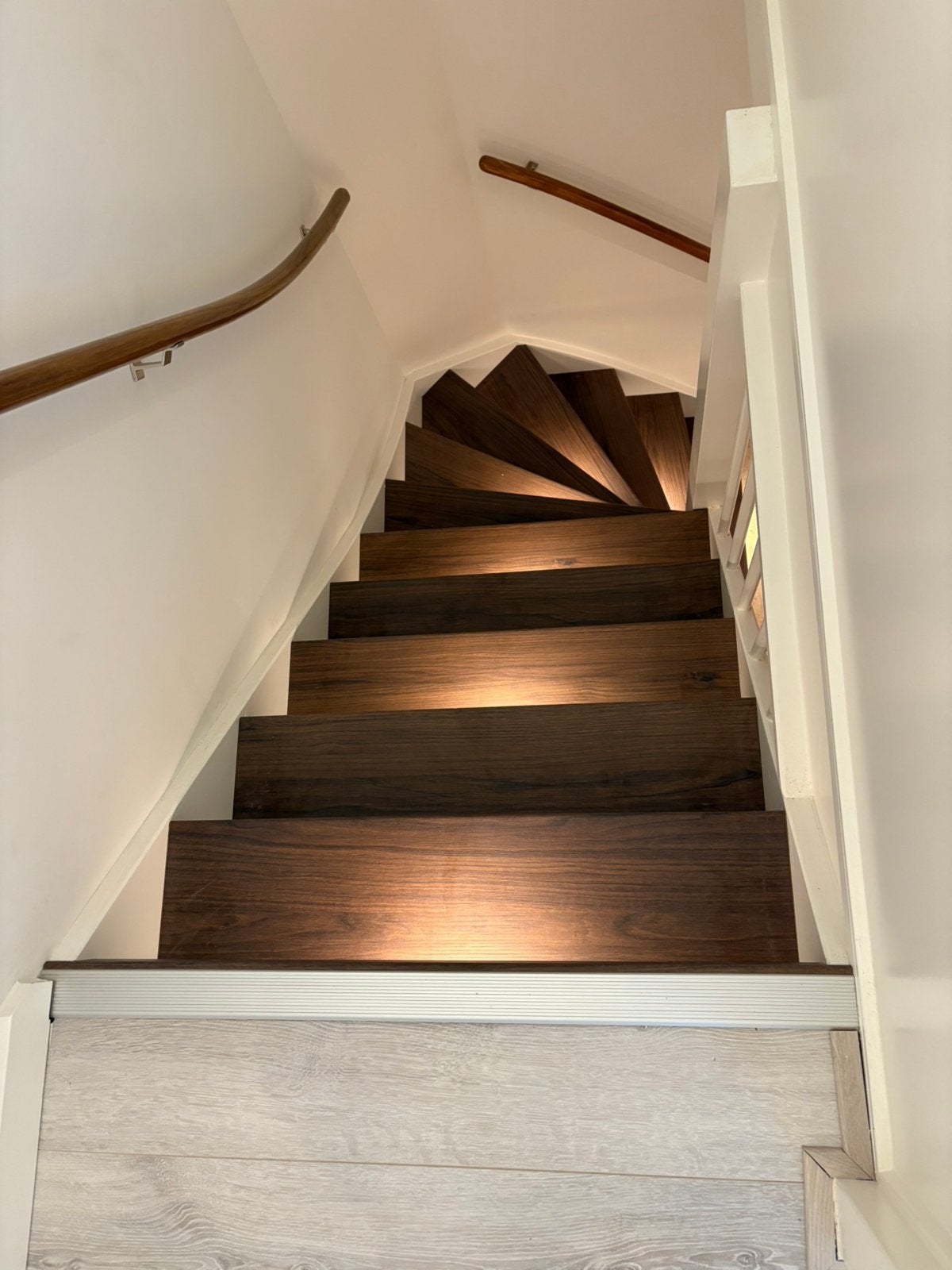 Foto 13 van Traprenovatie | €1500 | All incl | Geen aanbetaling!. Tot 15