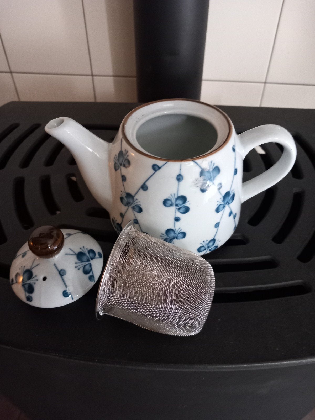 Riverdale theepotje voor losse thee - Handpainted, Huis en Inrichting, Theepot/fluitketel, Ophalen of Verzenden, Zo goed als nieuw