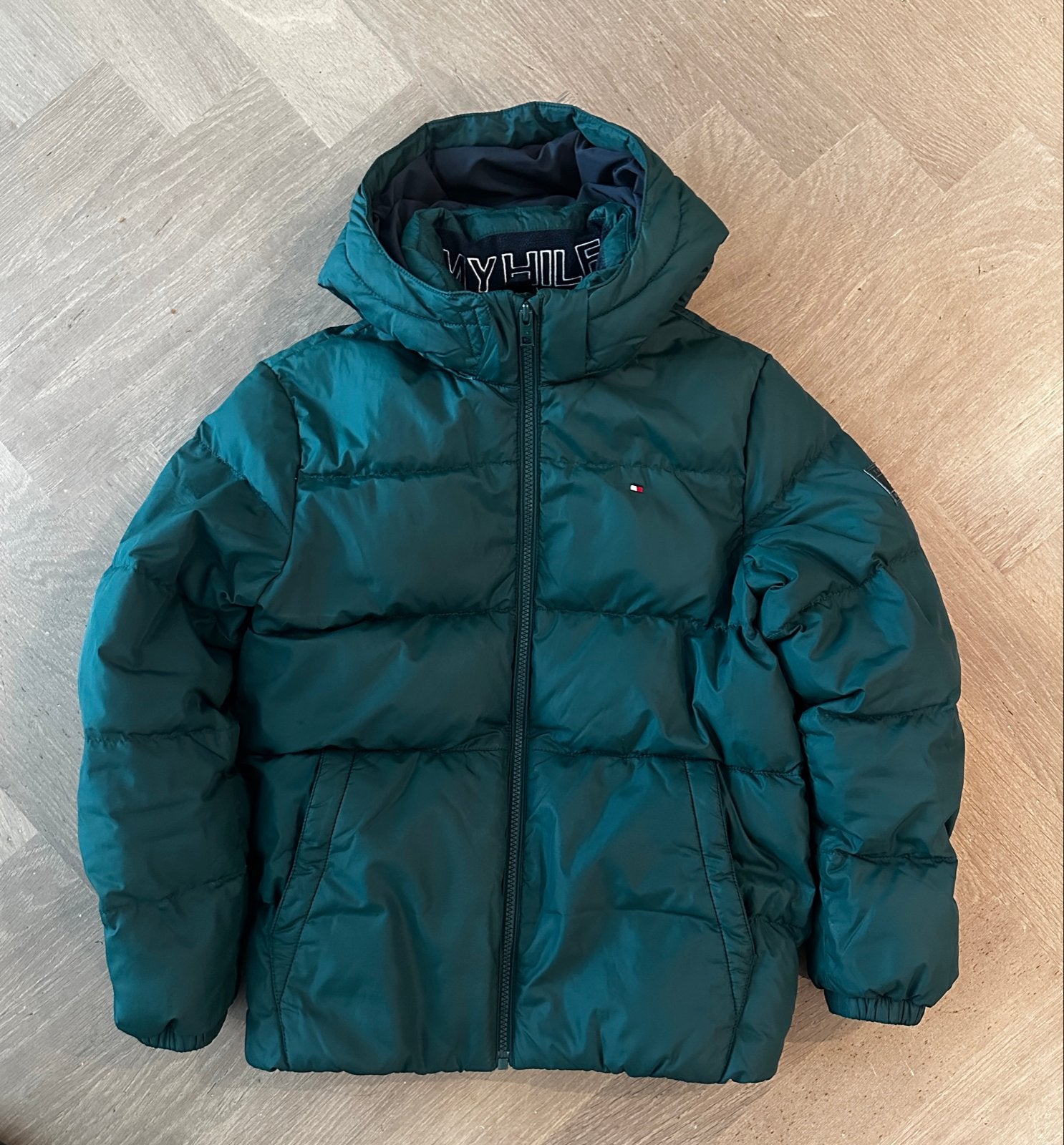 Tommy Hilfiger winterjas - Groen - Maat 152, Ophalen of Verzenden, Zo goed als nieuw, Jongen of Meisje, Jas