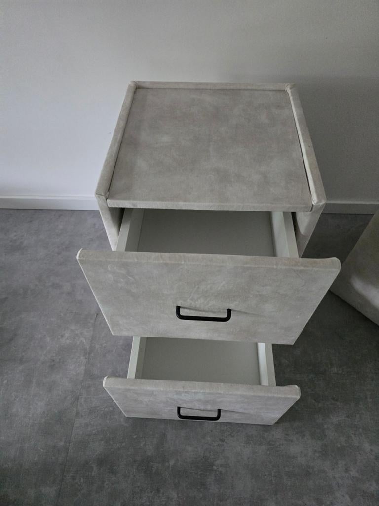 2 NIEUWE Swiss Sense nachtkastjes, crème velvet, Ophalen, Nieuw, Overige materialen