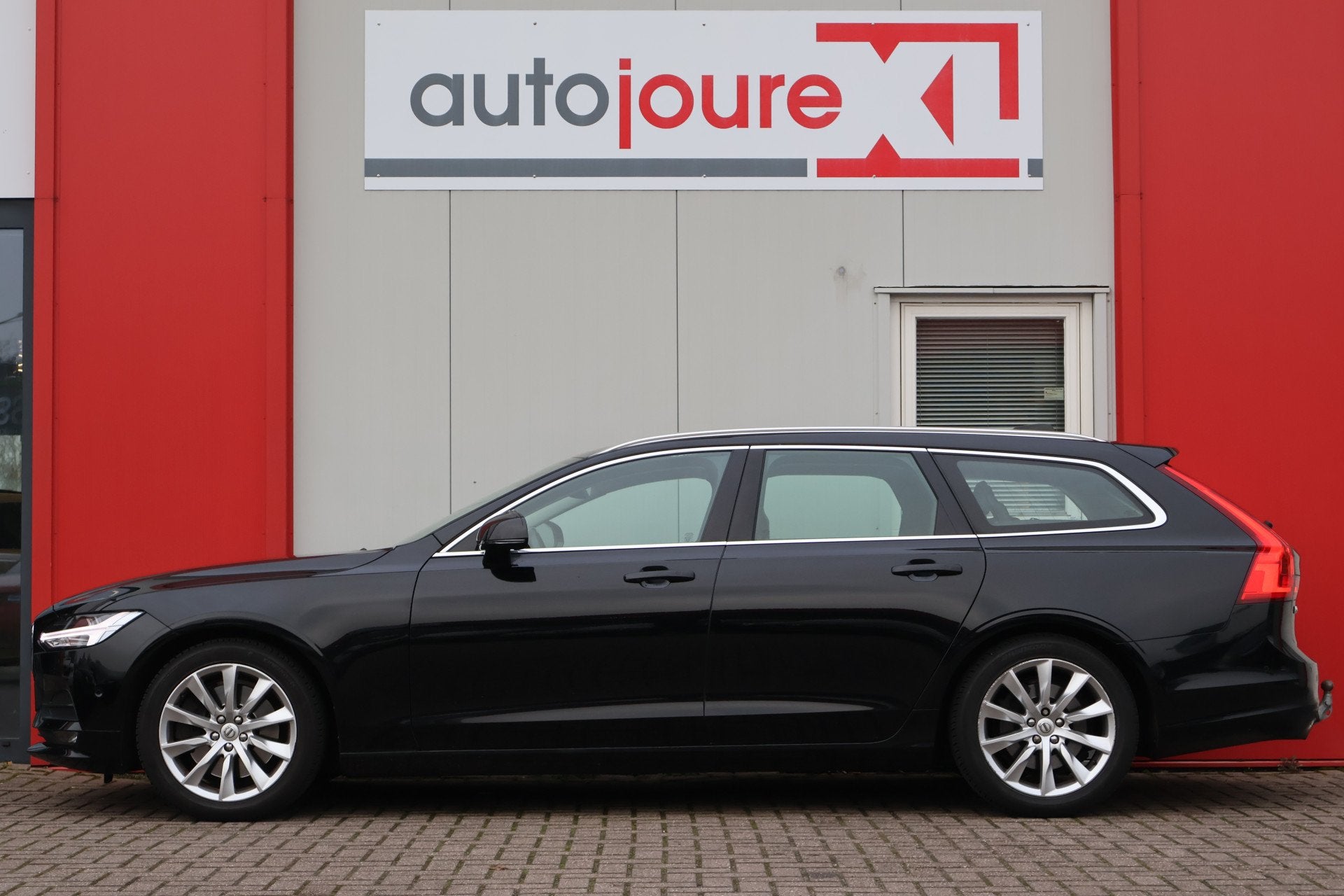 Volvo V90 2.0 T4 Inscription | ACC | Camera | Trekhaak | Nav, Stof, 1969 cc, 14 km/l, 93 €/maand