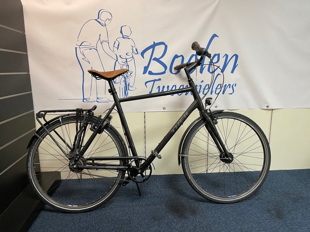 Trek District 3 28-55cm 8v Antraciet Belt drive Herenfiets, Info@trekbikes.nl, Velgrem, Versnellingen, Zo goed als nieuw