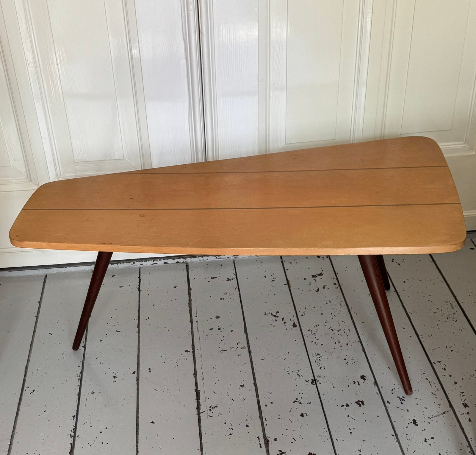 Vintage salon tafeltje jaren 60 Tripod, Ophalen of Verzenden