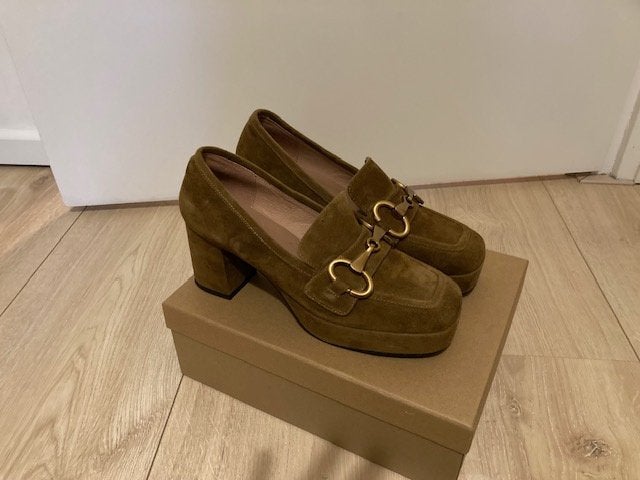 damesschoenen BIBI LOU, Kleding | Dames, Schoenen, Ophalen, Beige, Nieuw, Schoenen met hoge hakken